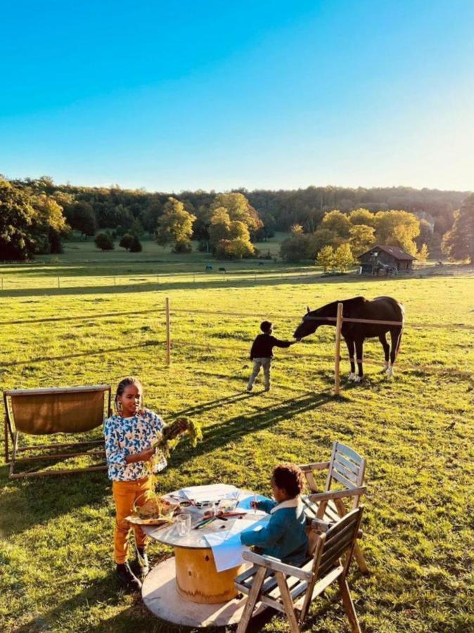 Tiny House Centre Equestre - 35 Mins De Paris Villa Шамбли Екстериор снимка